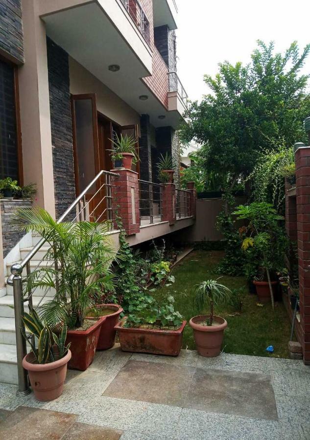 J P Residency Hotel Greater Noida Buitenkant foto