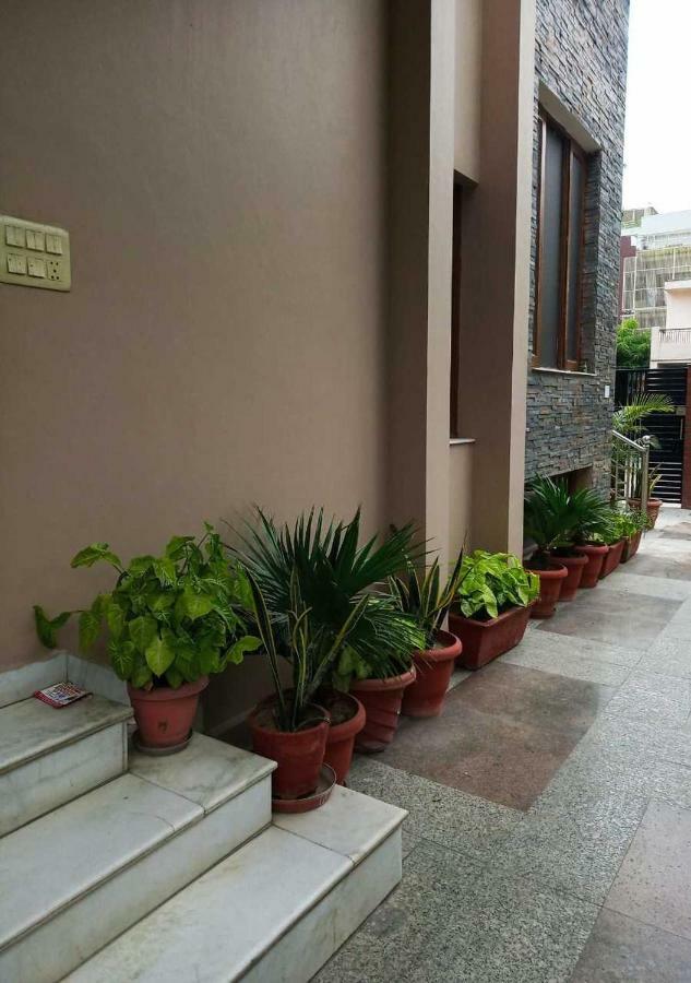 J P Residency Hotel Greater Noida Buitenkant foto